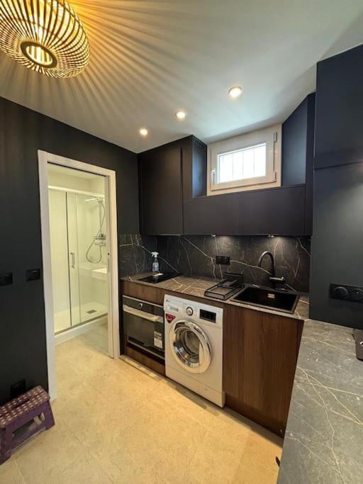 Studio A Courbevoie 92 Luaran gambar